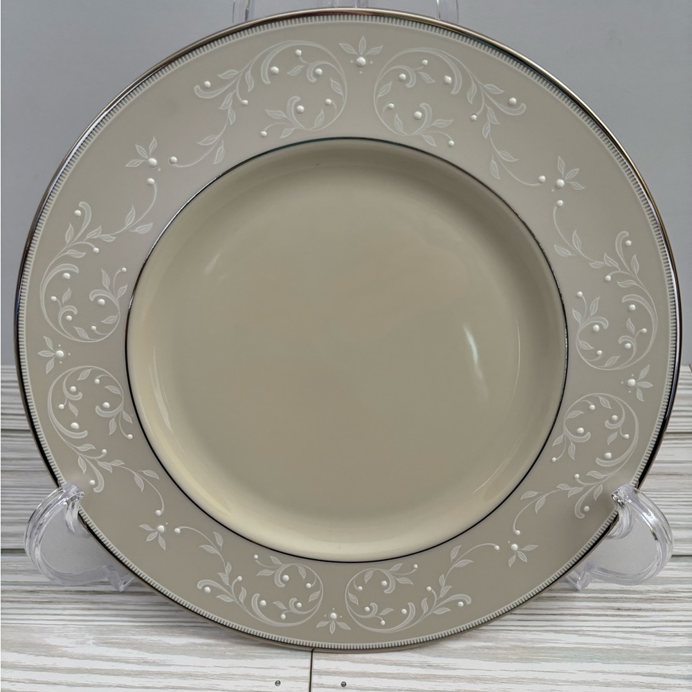 Lenox Pearl Innocence accent plate